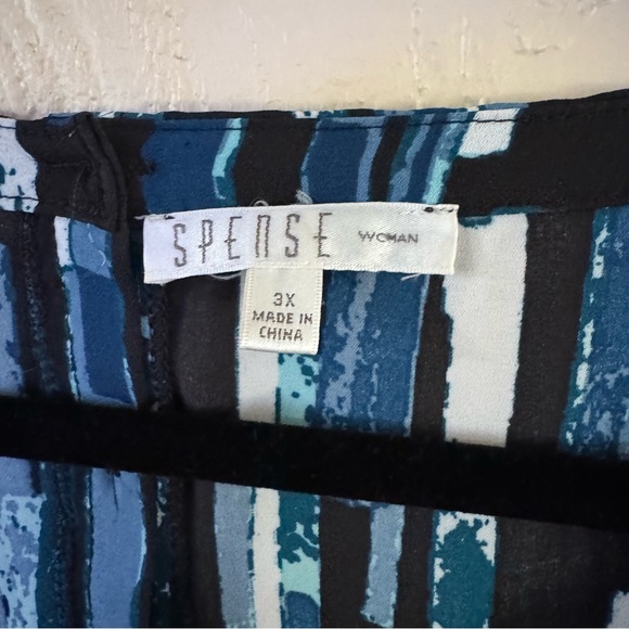 Plus Size 3X Spense Blue Patterned Sleeveless Top - Picture 3 of 6